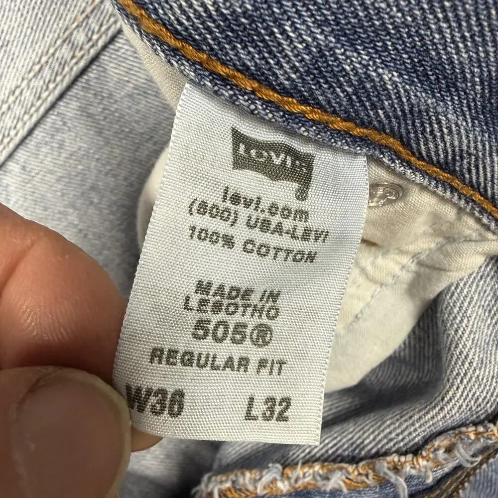 Levis 505 Regular Fit Jeans Mens 36x31 Blue Straight Leg Denim Mid Wash Classic